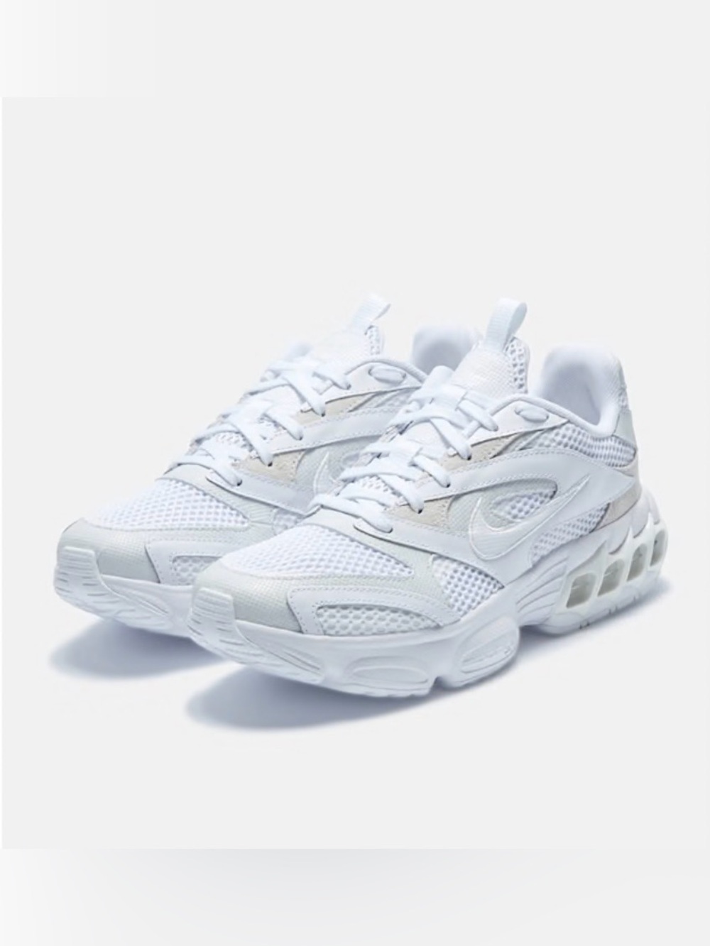 Nike Air Zoom Fire in Photon Dust - Size 8